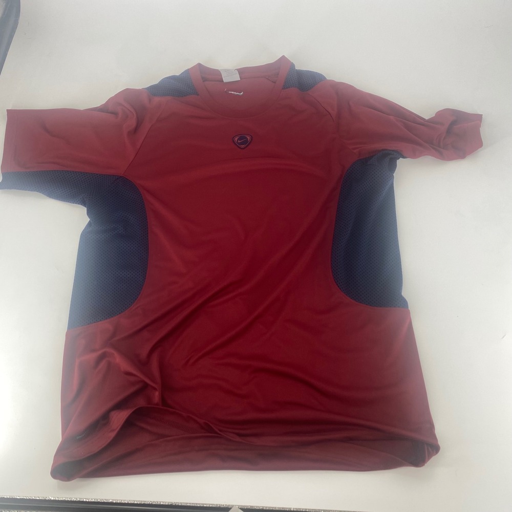 Nike Dri-FIT Mens Large Burgundy Navy Blue Mesh Panel Athletic Training Shirt